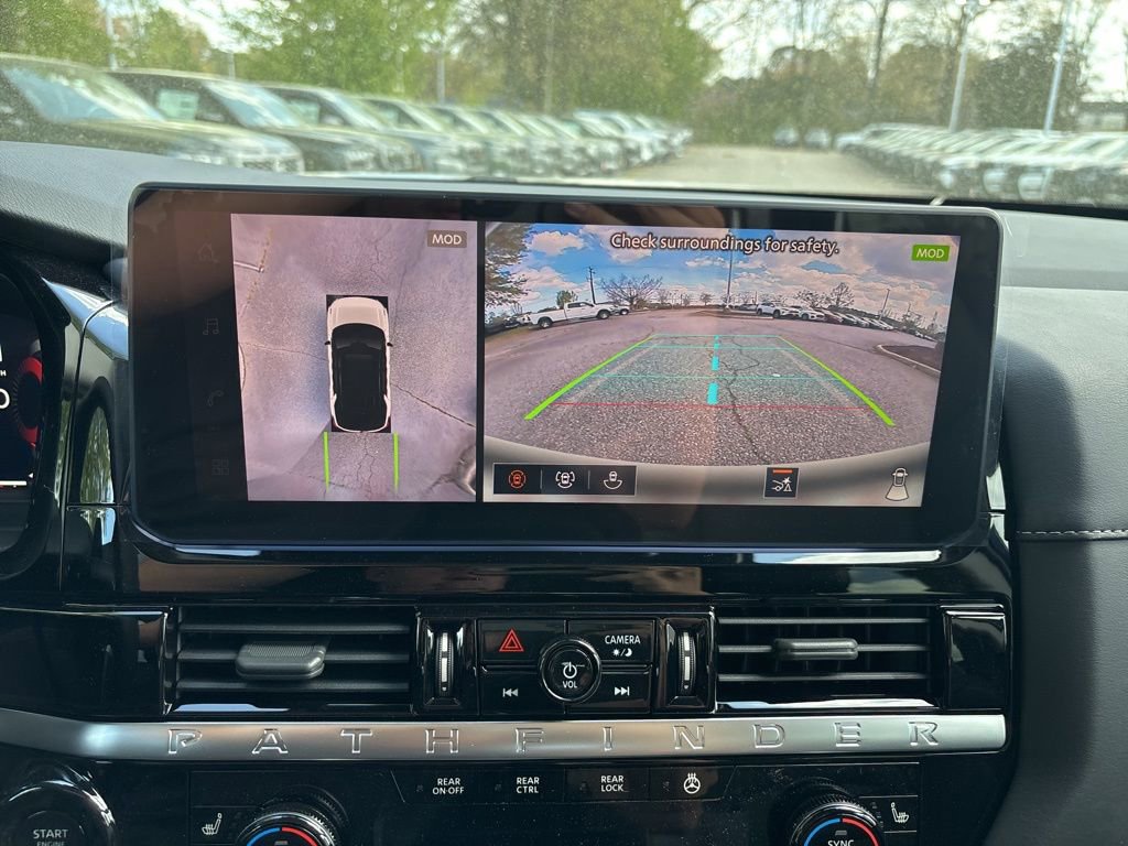 New 2026 Nissan Pathfinder SL image 12