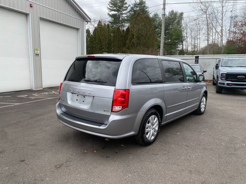 Used 2017 Dodge Grand Caravan SE w/ Power Window Group FWD image 5