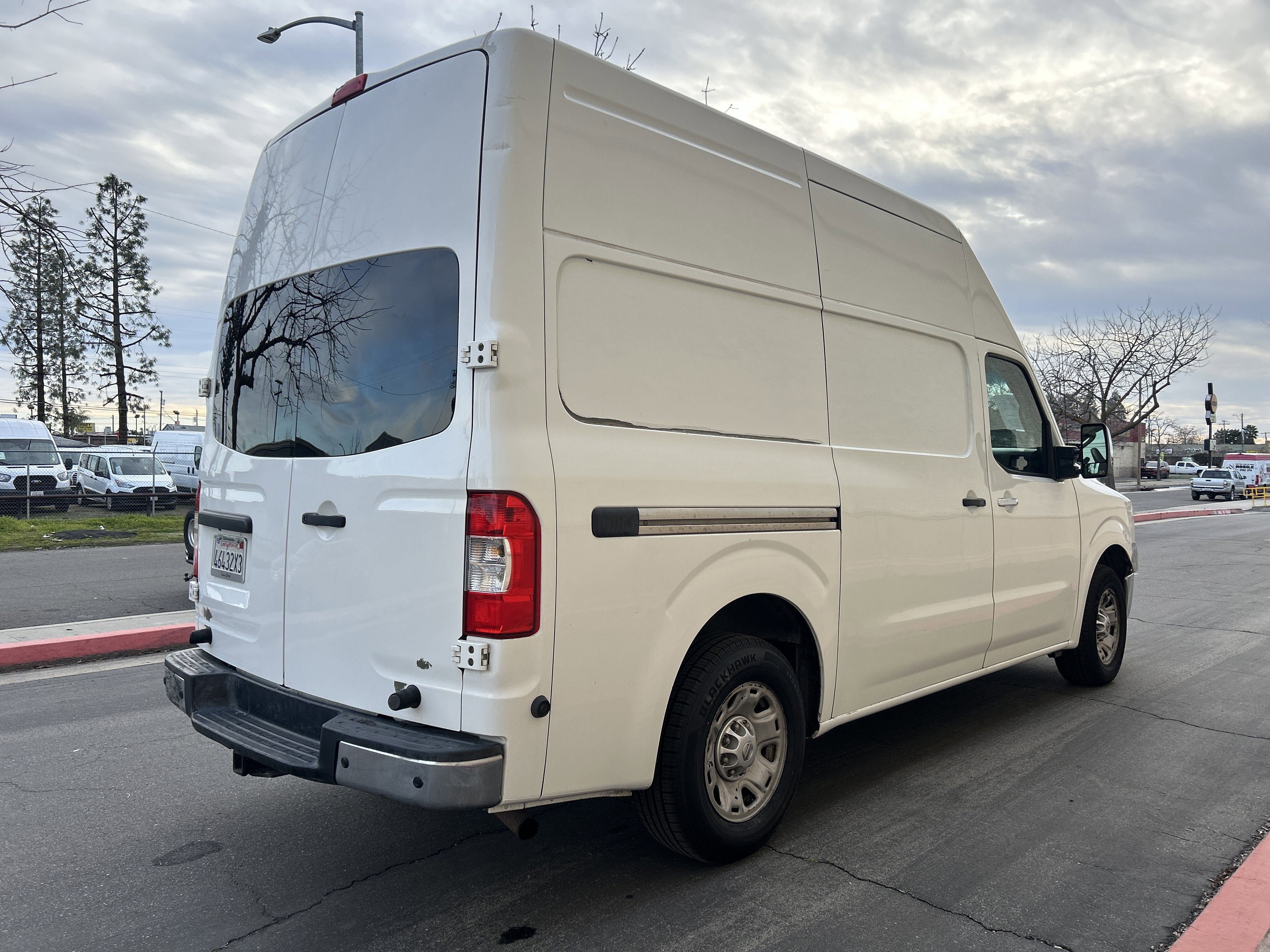 Used 2014 Nissan NV 2500 SV image 5