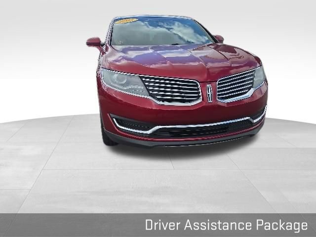 Used 2017 Lincoln MKX Reserve w/ Driver Assistance Package AWD/4WD image 6