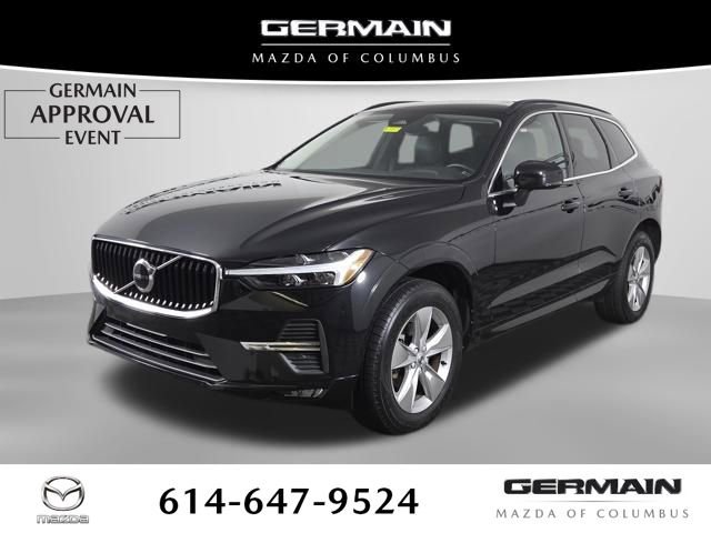 Used 2022 Volvo XC60 B5 Momentum image 1