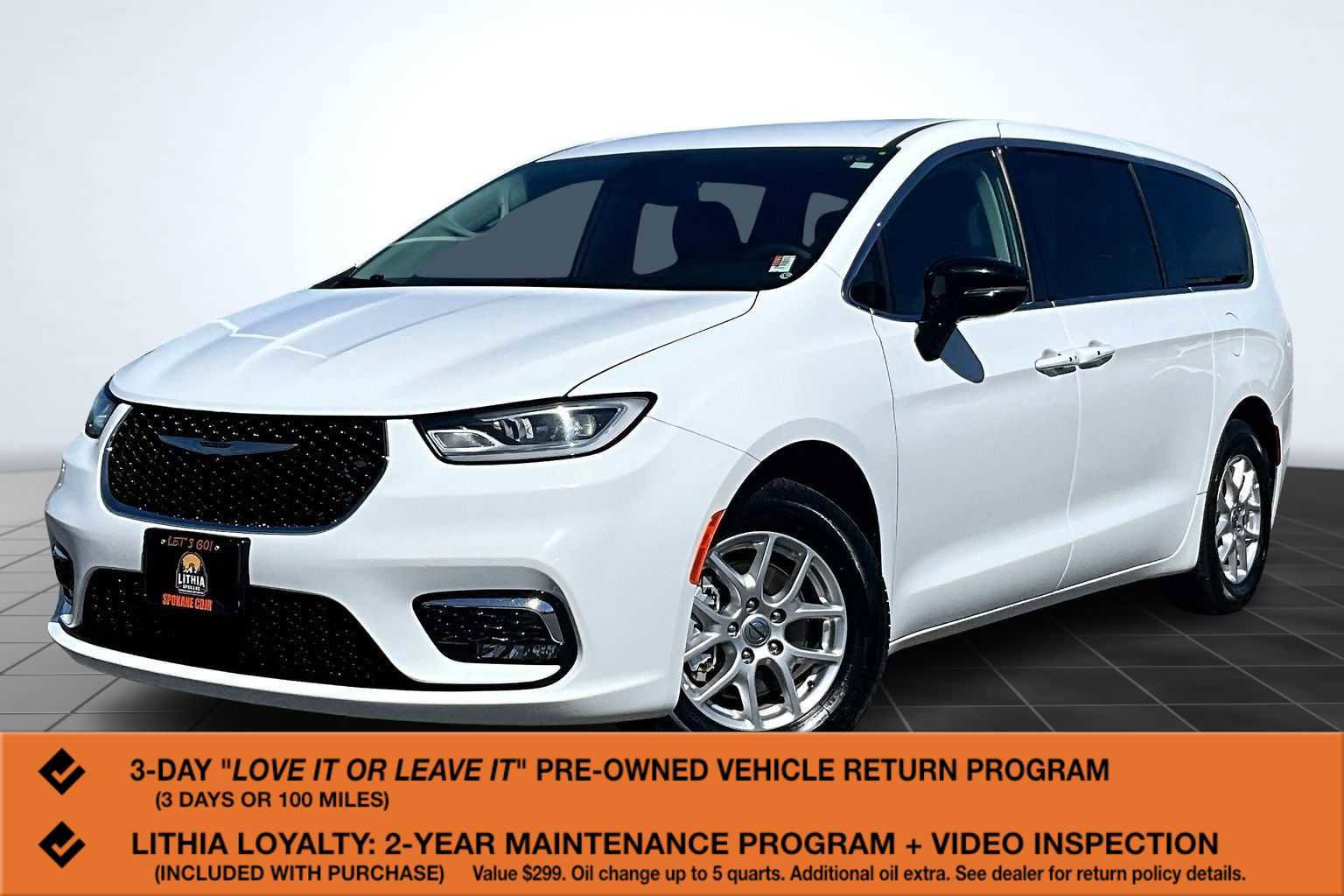 Used 2024 Chrysler Pacifica Touring-L image 1