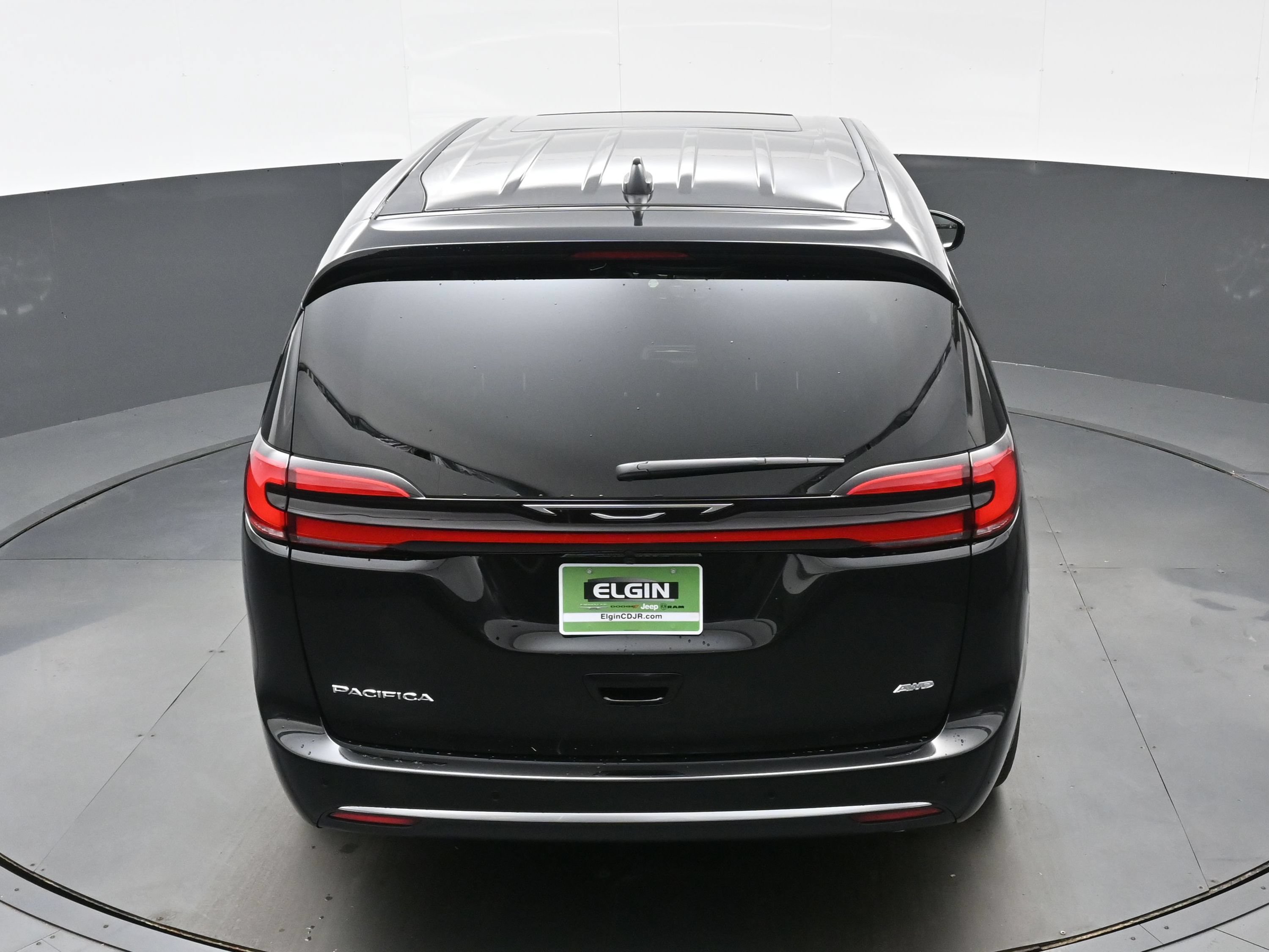 New 2027 Chrysler Pacifica Select AWD/4WD image 24