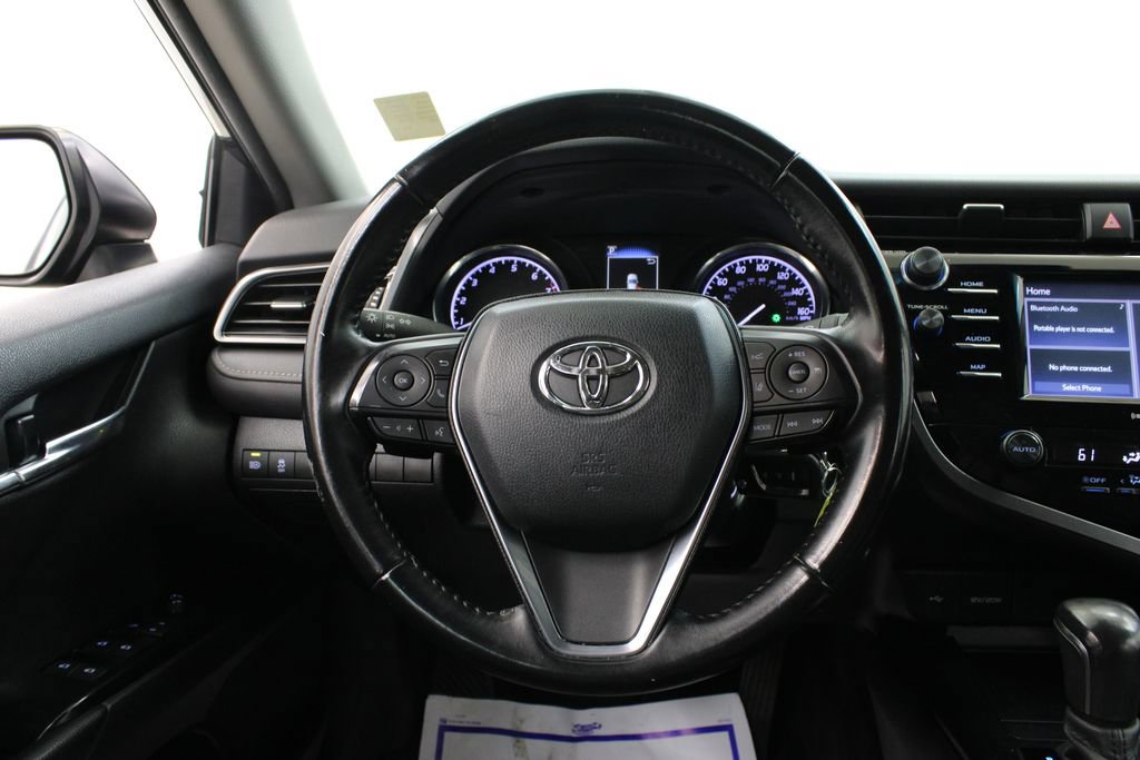 Used 2020 Toyota Camry SE FWD image 21