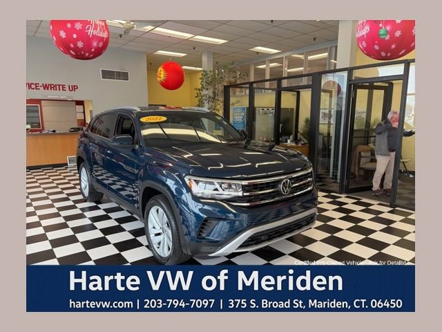 Certified 2022 Volkswagen Atlas Cross Sport SE image 1
