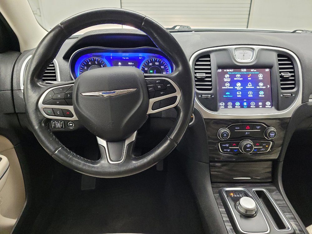 Used 2019 Chrysler 300 Touring w/ Driver Convenience Group RWD image 22