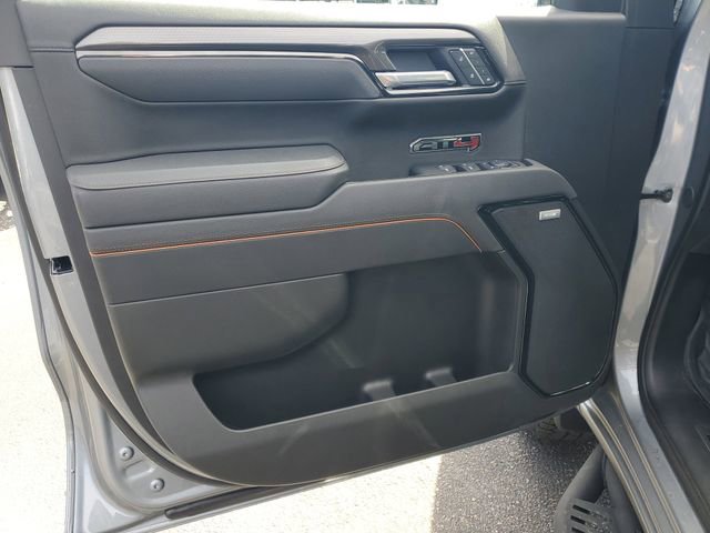 Used 2025 GMC Sierra 1500 AT4 w/ Technology Package image 8