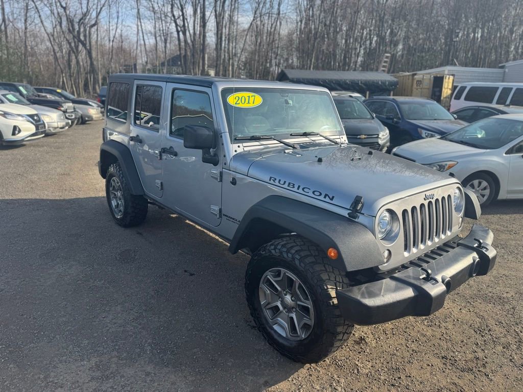 Used 2017 Jeep Wrangler Unlimited Rubicon w/ Connectivity Group image 3