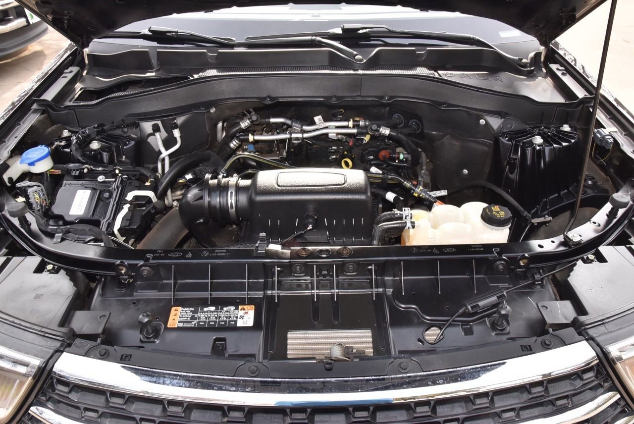 Used 2023 Ford Explorer XLT w/ Equipment Group 202A image 38