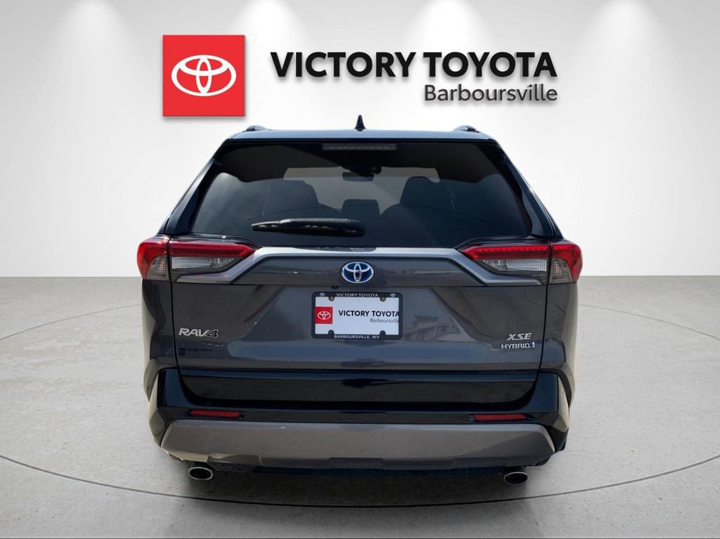 Used 2020 Toyota RAV4 XSE w/ XSE Grade Weather Package image 4