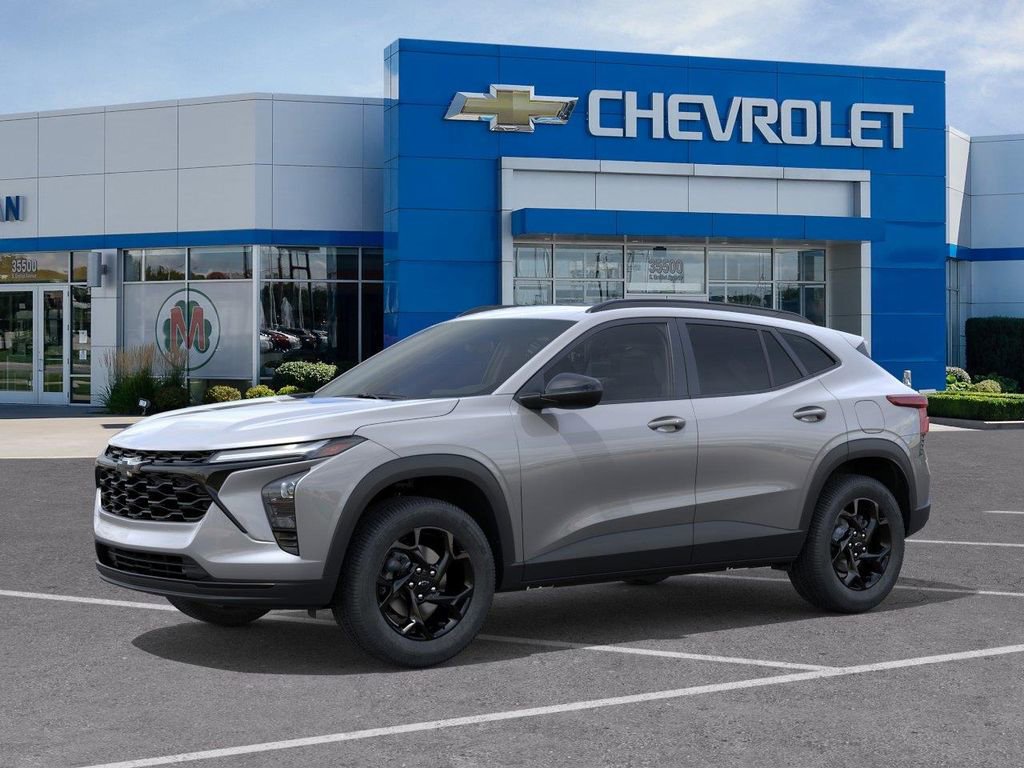 New 2026 Chevrolet Trax LT w/ Sunroof Package FWD image 2