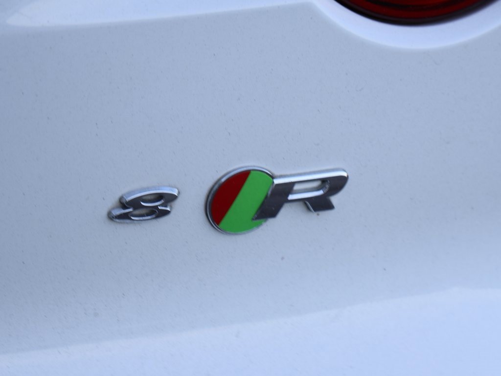 Used 2015 Jaguar F-TYPE R image 10