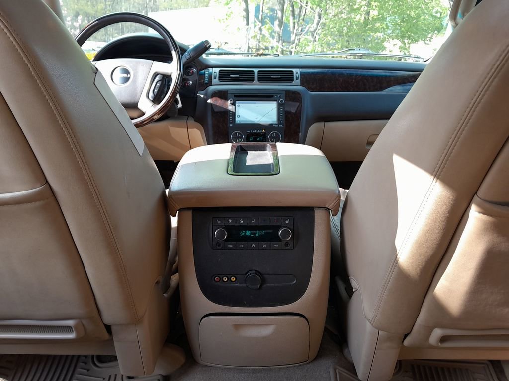 Used 2012 GMC Yukon Denali AWD/4WD image 34