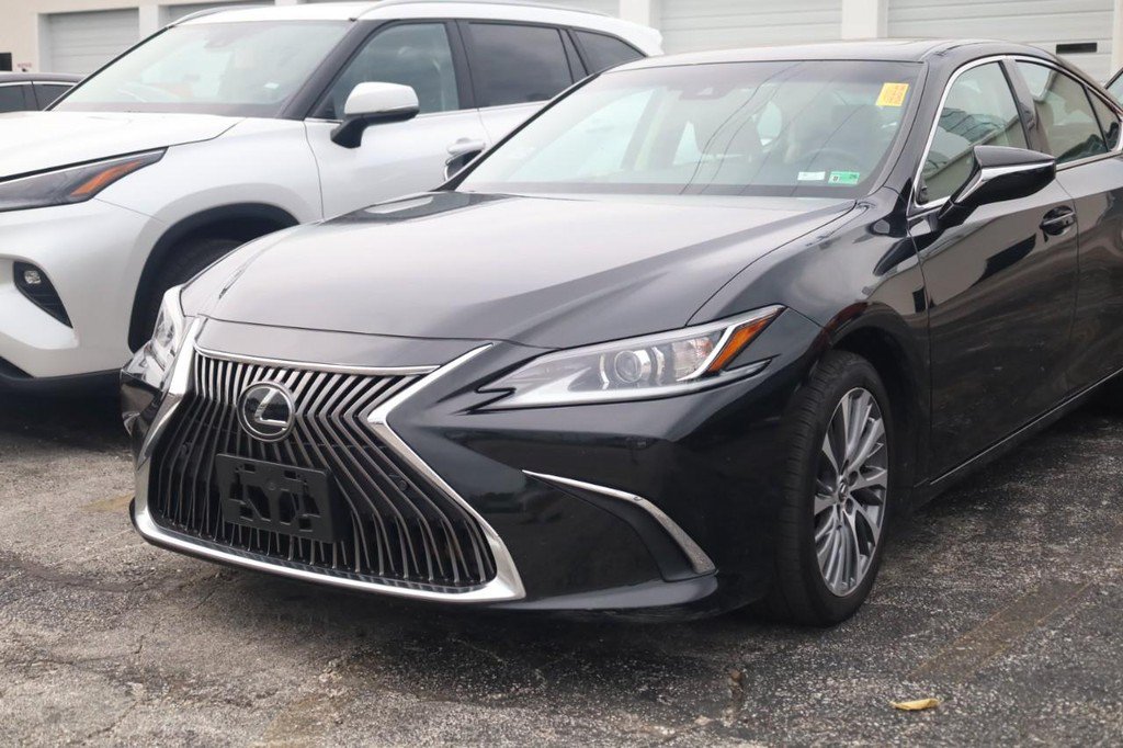 Used 2019 Lexus ES 350 FWD image 4