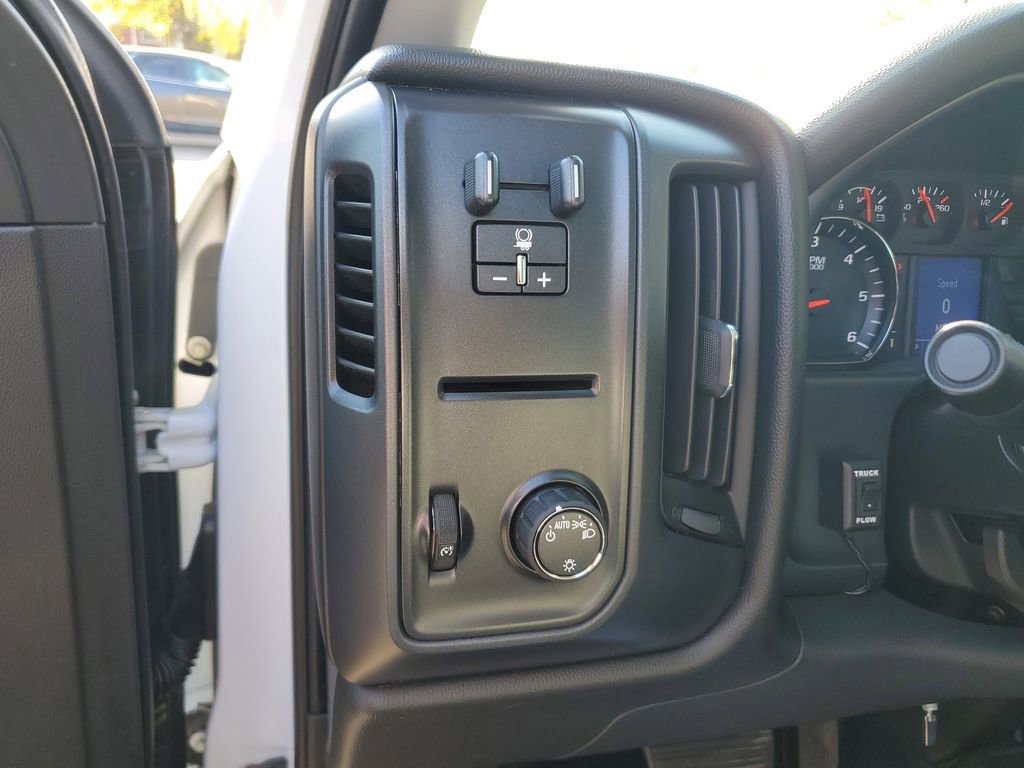 Used 2017 Chevrolet Silverado 2500 W/T w/ WT Convenience Package AWD/4WD image 12