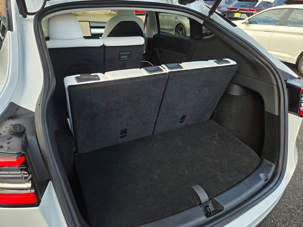 Used 2023 Tesla Model Y Long Range image 25