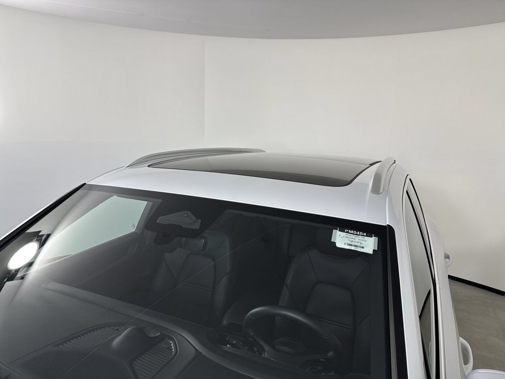 Certified 2026 Porsche Cayenne AWD/4WD image 17
