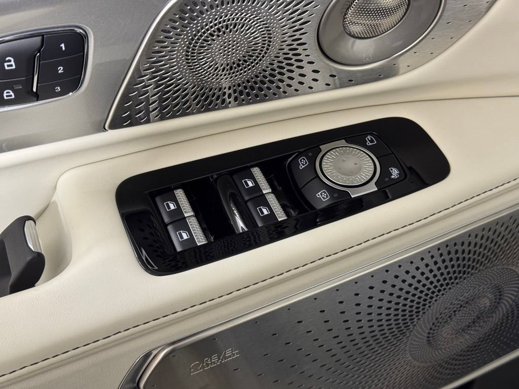 New 2026 Lincoln Nautilus Black Label AWD/4WD image 16