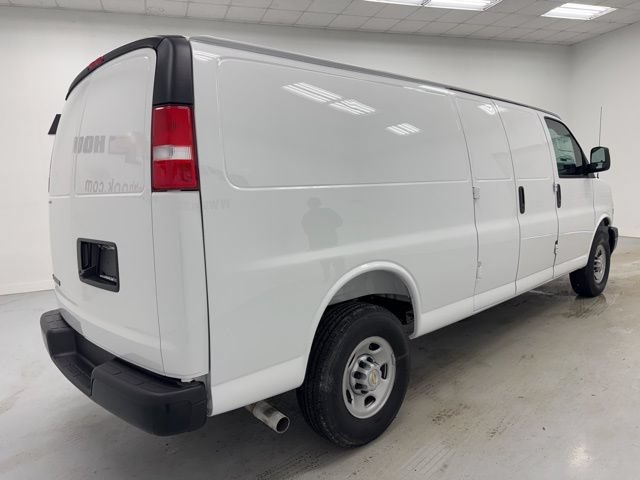 New 2026 Chevrolet Express 3500 Extended w/ Driver Convenience Package RWD image 5