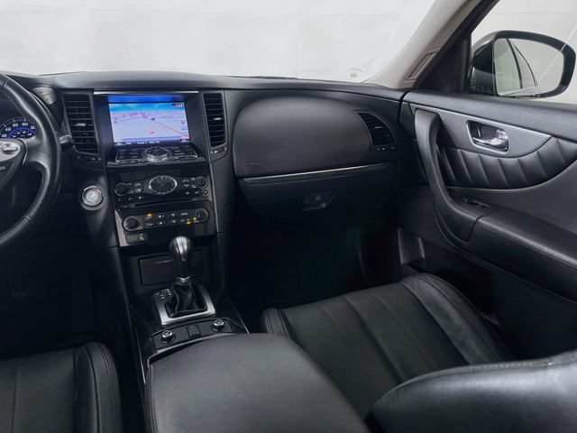 Used 2017 INFINITI QX70 AWD w/ Premium Package image 26