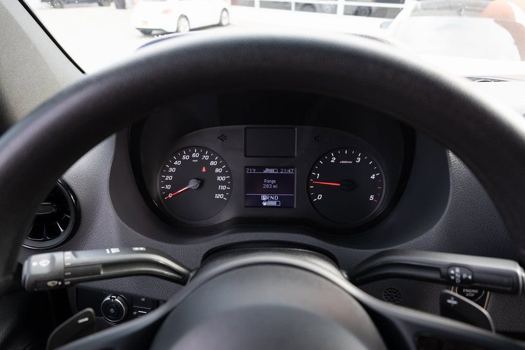 Used 2021 Mercedes-Benz Sprinter 2500 image 26