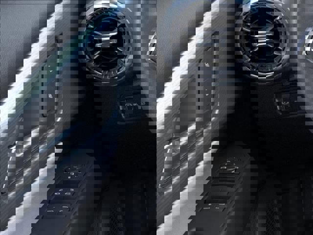 New 2025 Chevrolet Equinox EV LT image 22