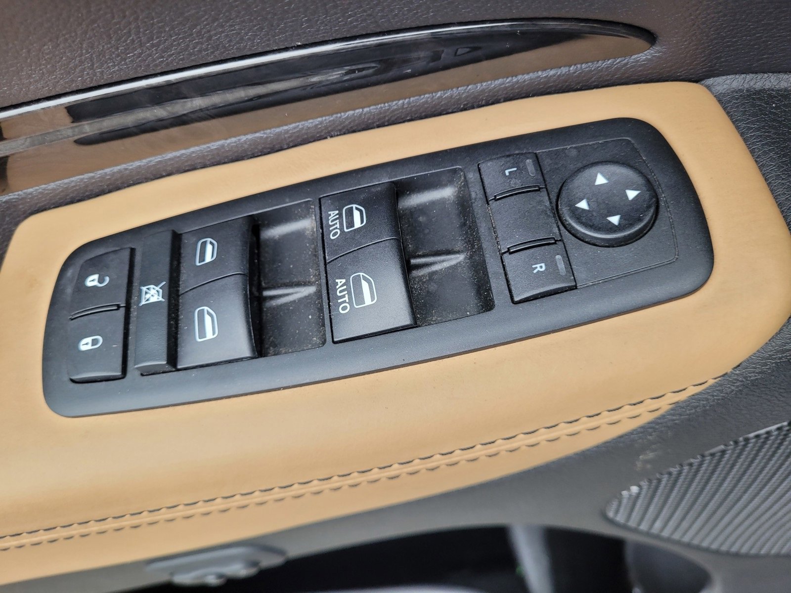 Used 2014 Dodge Durango Citadel w/ Technology Group image 17