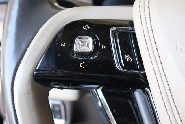 Used 2020 Lincoln Aviator Reserve w/ Equipment Group 202A AWD/4WD image 27