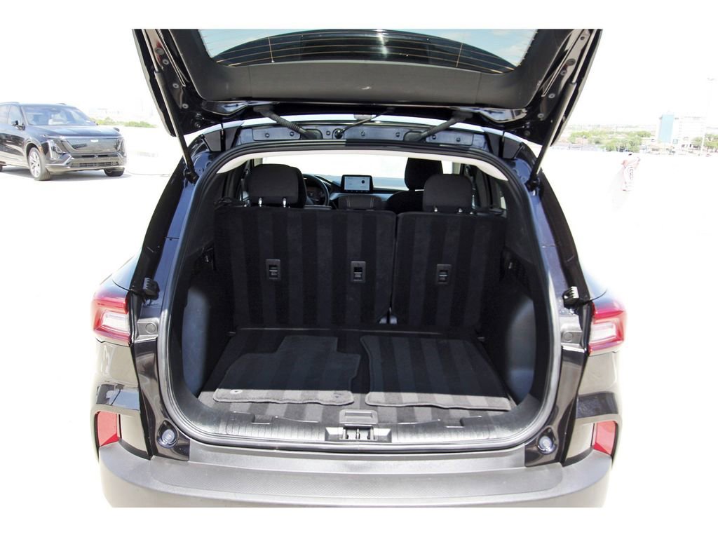 Used 2025 Ford Escape Active image 28