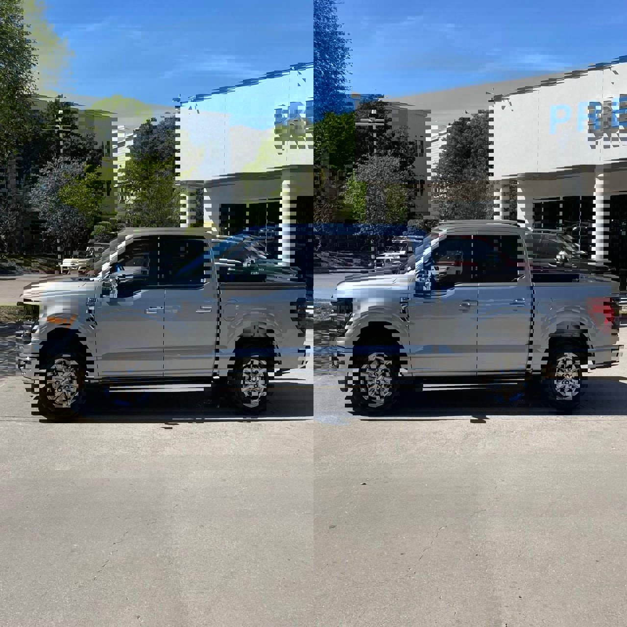 Used 2024 Ford F150 XLT w/ Equipment Group 302A MID image 3