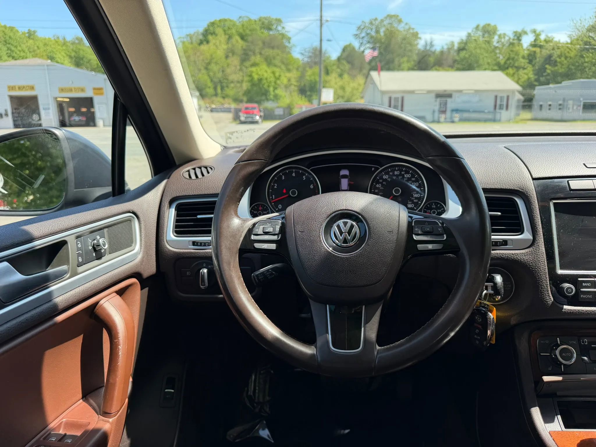 Used 2013 Volkswagen Touareg VR6 AWD/4WD image 35