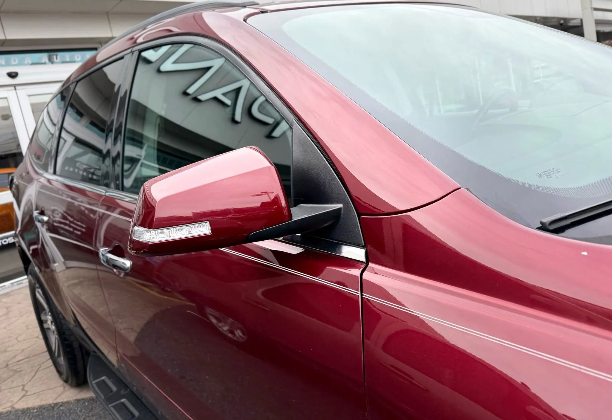 Used 2017 Chevrolet Traverse LT image 46