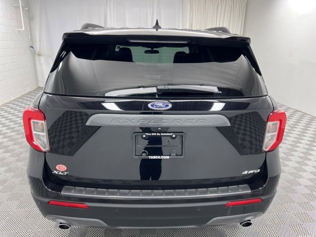 Used 2023 Ford Explorer XLT w/ Equipment Group 202A AWD/4WD image 7