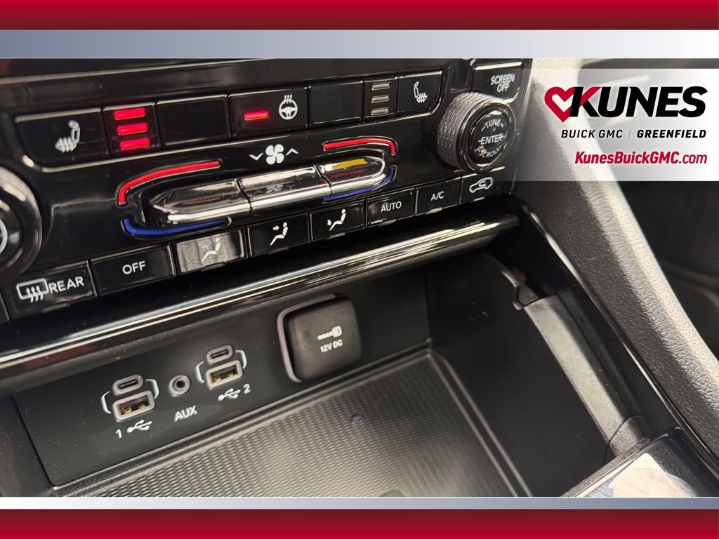 Used 2023 Jeep Grand Cherokee L Laredo image 29