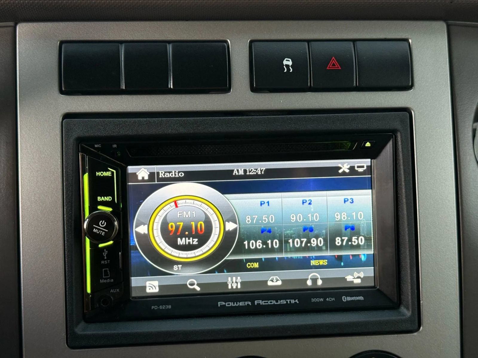Used 2010 Ford Expedition XLT AWD/4WD image 21