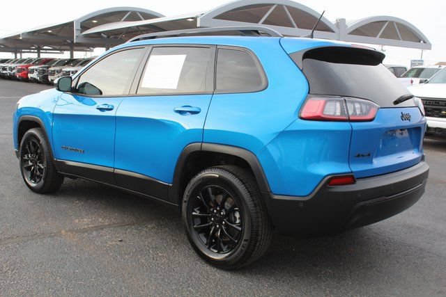 Used 2023 Jeep Cherokee Altitude Lux AWD/4WD image 8
