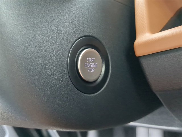 New 2025 Volkswagen ID. Buzz Pro S Plus image 31