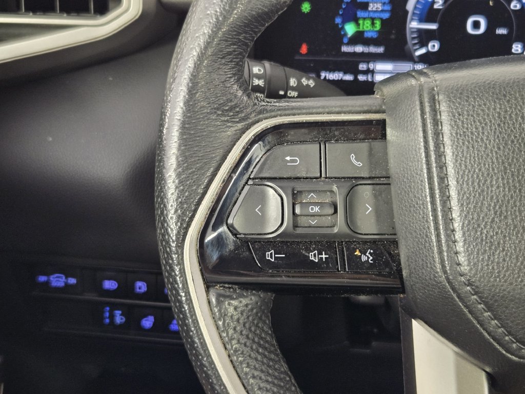 Used 2023 Toyota Sequoia Limited AWD/4WD image 31