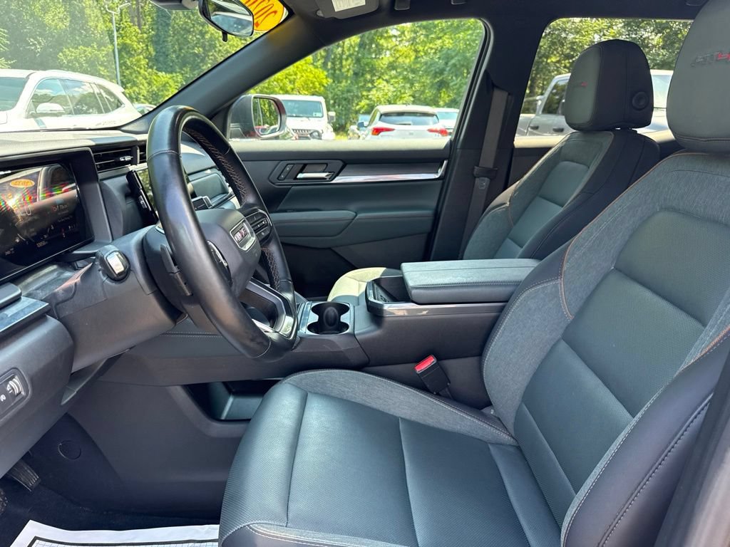 Used 2026 GMC Terrain AT4 w/ LPO, Floor Liner Package AWD/4WD image 9