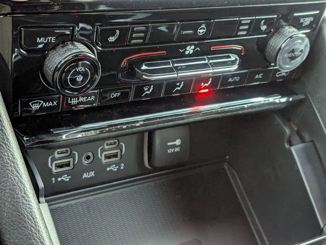 New 2025 Jeep Grand Cherokee Laredo image 15