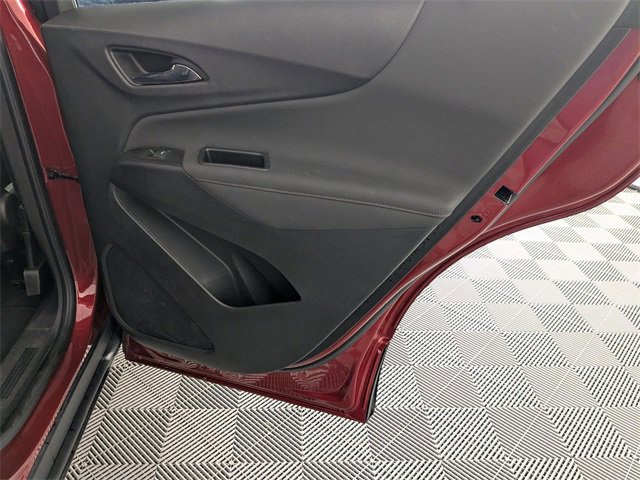 Used 2022 Chevrolet Equinox RS image 30