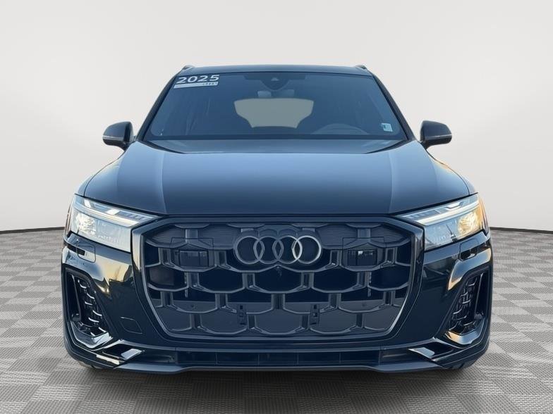 Certified 2025 Audi SQ7 Prestige w/ Prestige Package AWD/4WD image 8
