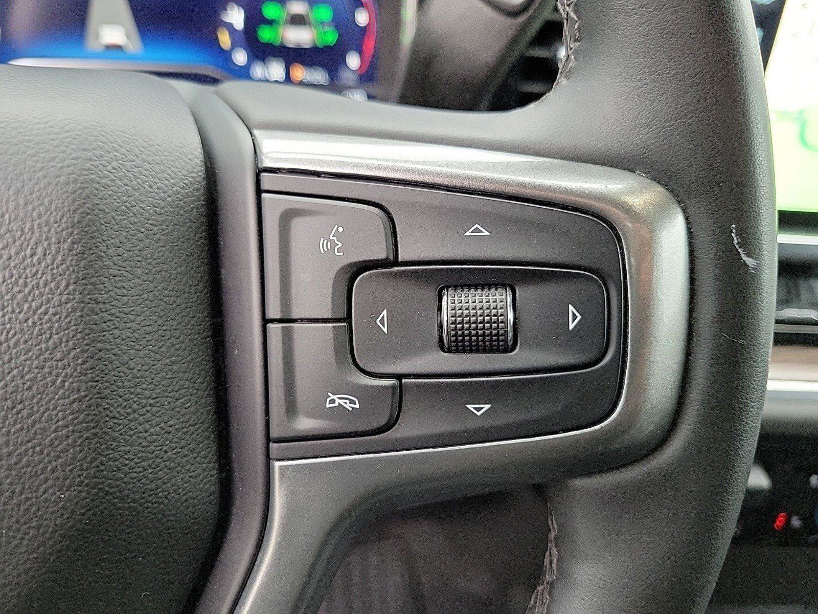 Used 2025 Chevrolet Silverado 2500 LT w/ Convenience Package image 22