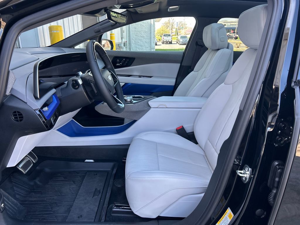 New 2026 Cadillac Optiq Sport 2 image 13