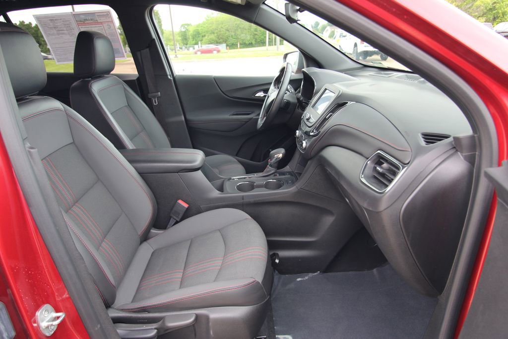 Used 2022 Chevrolet Equinox RS AWD/4WD image 8