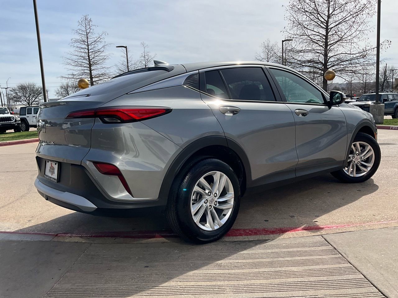 Used 2025 Buick Envista Preferred image 6