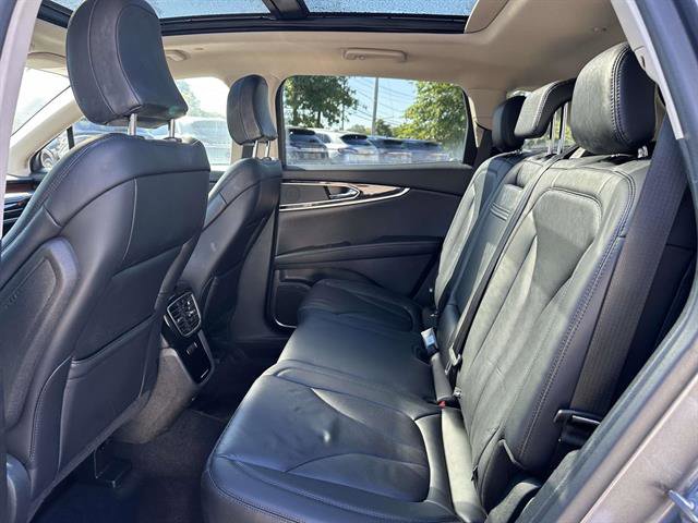 Used 2022 Lincoln Nautilus Reserve AWD/4WD image 9