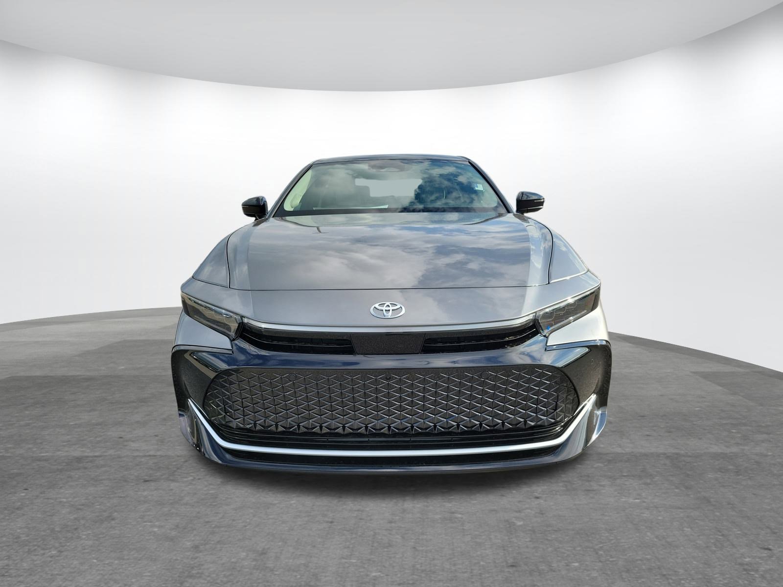 New 2026 Toyota Crown Limited w/ Advanced Technology Package image 2