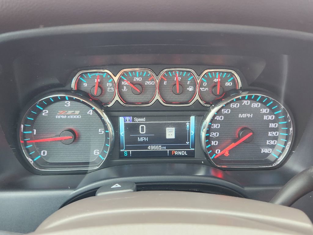 Used 2018 Chevrolet Silverado 1500 LT w/ LPO, Street Package AWD/4WD image 17