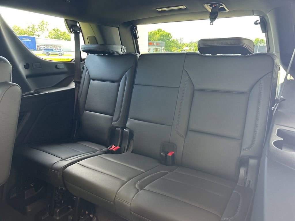 Used 2025 GMC Yukon Denali w/ Denali Reserve Package image 10